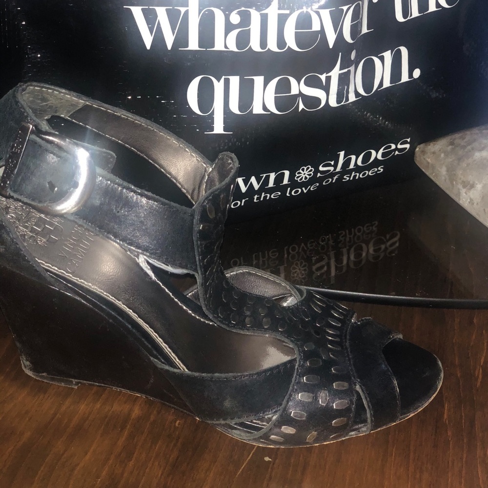 Vince Camuto Pretty Black Wedges
